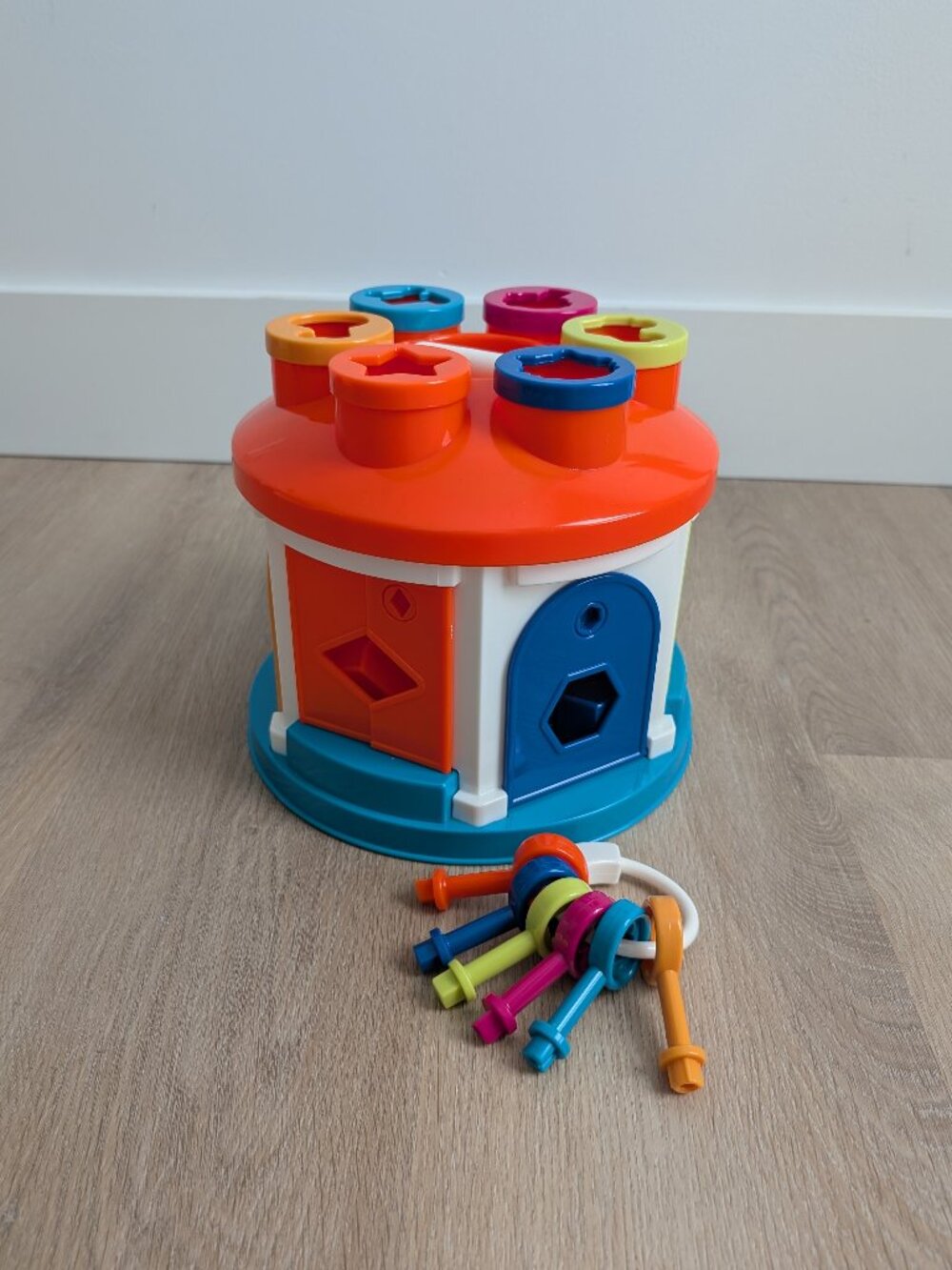 Battat – Shape & Color Sorting Toy - Developmental Toy, Pattern Matching Game